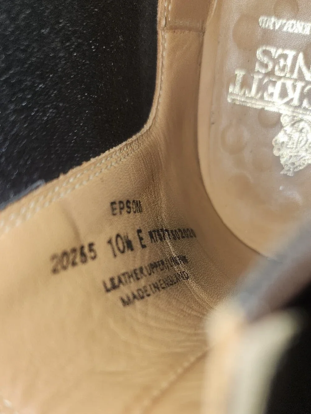 Men's Suede Chukka Boots in Taupe Brown